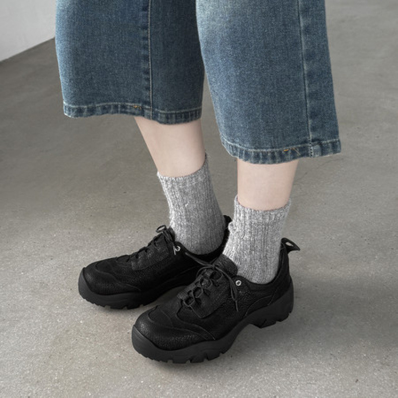 Обувки за работа от естествена кожа, дебели подметки, кръгъл нос, връзки, средна височина на тока 3–5 см