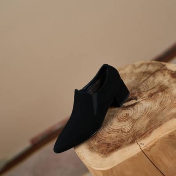 Дамски обувки с остър нос, овча кожа, среден ток 3–5 см, професионален стил, вътрешна свинска кожа