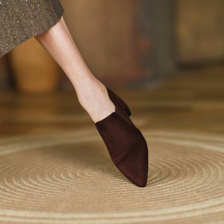 Дамски обувки с остър нос, овча кожа, среден ток 3–5 см, професионален стил, вътрешна свинска кожа