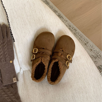 Мери Джейн обувки за жени – Зимен модел 2025, пухеста подплата, велурена външна част, кръгла носка, нисък плосък ток, катарама