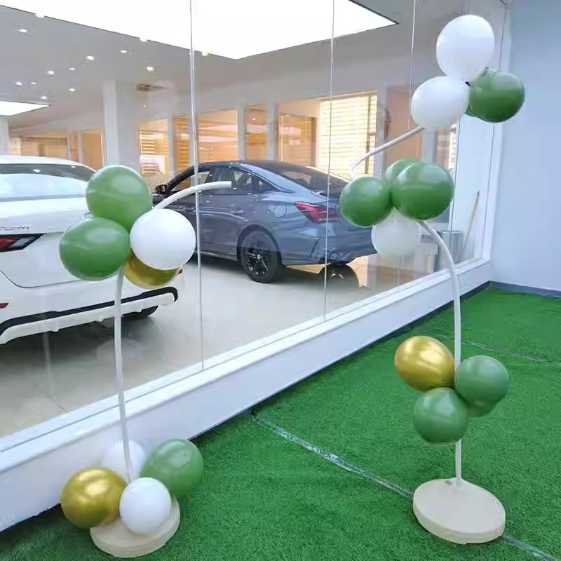 Arc de fundal pentru nuntă, tuburi flexibile din aluminiu-plastic și PVC, tuburi în formă balon neregulate, stâlpi mari cu flori din hârtie