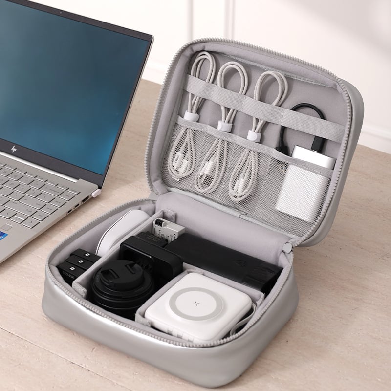 Xinghui višestruka kozmetička torbica — kubnog oblika, materijal: Down cloth + composite cotton, pogodna za putovanja