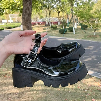 Pantofi Mary Jane cu toc înalt, vârf rotund, vamp din piele sintetică, toc gros de 6–8 cm, partea superioară joasă