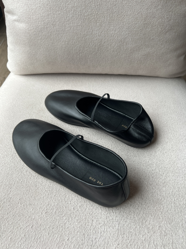 The Row balerini din piele naturală moale, cu curea simplă, pentru femei