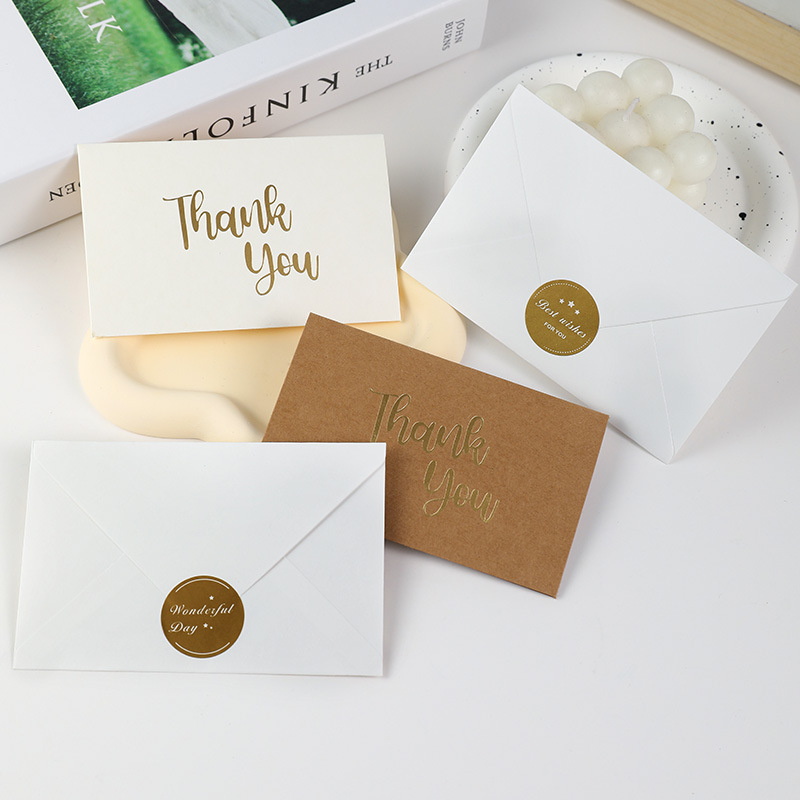 Little Lotus Κάρτα Ευχών από Kraft Χαρτί με Χρυσότυπία — Χριστούγεννα, Γενέθλια, Ημέρα του Αγίου Βαλεντίνου, Ημέρα της Μητέρας, Ημέρα του Πατέρα, Απλός και Μοντέρνος Στυλ