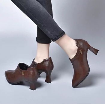 Pantofi femei cu vârf ascuțit din piele de vită, toc gros, talpă din cauciuc, branț din microfibră de piele, origine Wenzhou