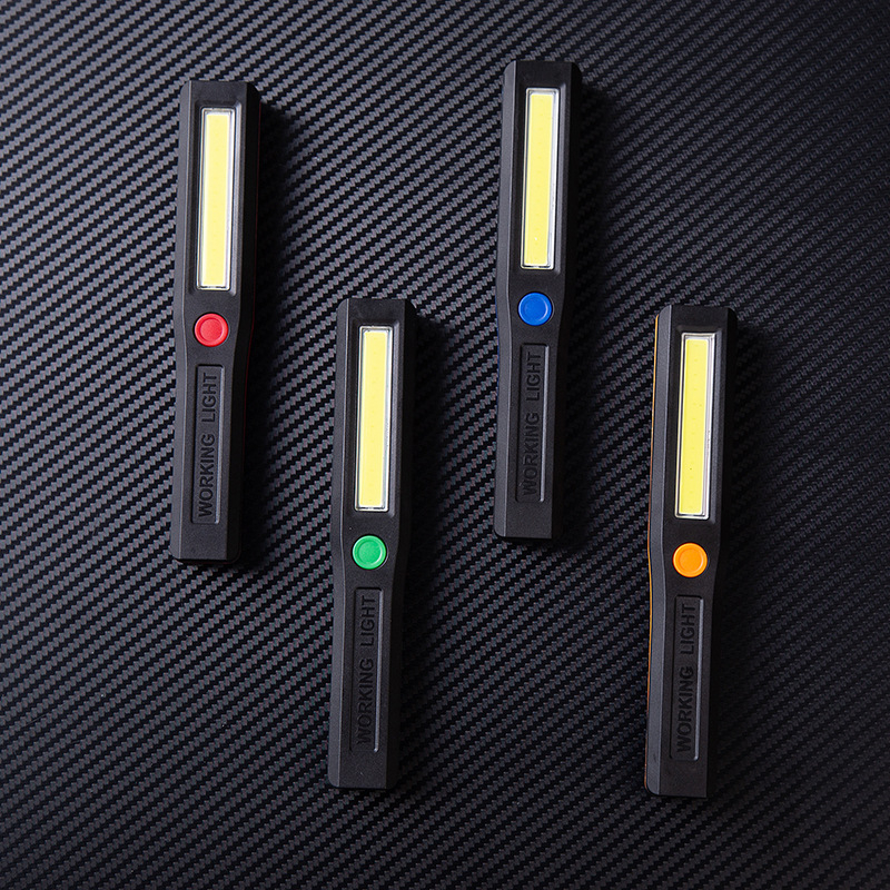 Lumină de lucru portabilă COB cu bază magnetică, pliabilă, alimentată cu baterie, lanternă de urgență multifuncțională