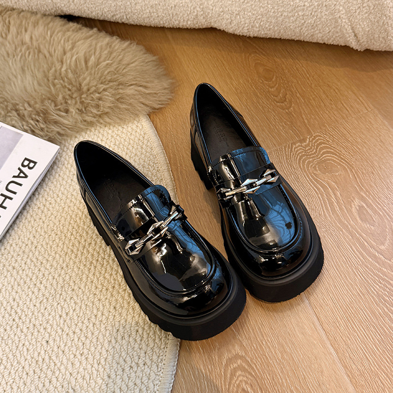 Ženske loaferice s debelim potplatom 6-8 cm, britanski stil, gornji materijal mikrovlakno, ulošak od janjeće kože, bez kopčanja