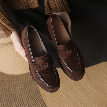 Loafers - okrugli vrh, gornji materijal: ovčji suede, 3-5 cm visok debeli petu, gumeni potplat