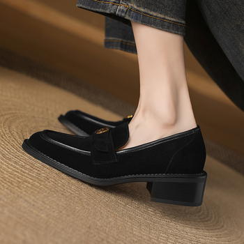 Loafers - okrugli vrh, gornji materijal: ovčji suede, 3-5 cm visok debeli petu, gumeni potplat