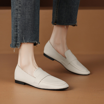 Дамски лоуфъри естествена кожа – кръгъл нос, подплата от свинска кожа, ток 3–6 см