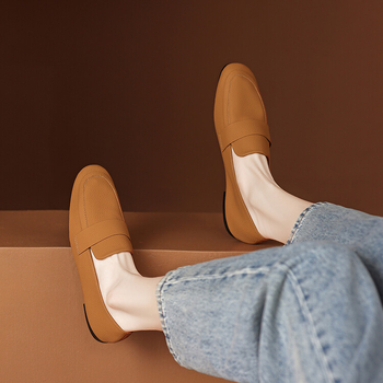 Дамски лоуфъри естествена кожа – кръгъл нос, подплата от свинска кожа, ток 3–6 см