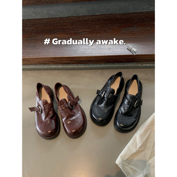 Ženske loaferice od prave kože — Slip-On, lagane, gumeni potplat, unutarnji dio od ovčje kože, niski potpetica