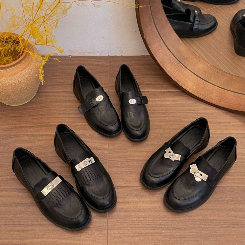 Ženski loaferi od PU gornje strane, okrugli vrh, Slip-On zatvaranje, srednja visina potpetice 3-6 cm, gumeni đon