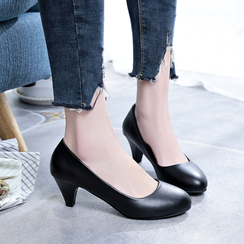 Женски обувки за работа от мек PU кожа, 6–8 cm ток, гума подметка, PU стелка, средно открит отвор 7–11 cm, офис стил