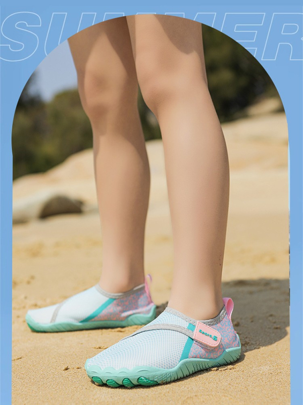 Dječje cipele za rijeke i vodene sportove s Velcro zatvaranjem, protuklizna gumena potplat, gornji dio od mrežaste tkanine, brzo sušeće, srednje visine