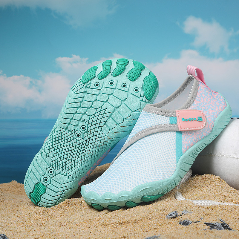 Dječje cipele za rijeke i vodene sportove s Velcro zatvaranjem, protuklizna gumena potplat, gornji dio od mrežaste tkanine, brzo sušeće, srednje visine