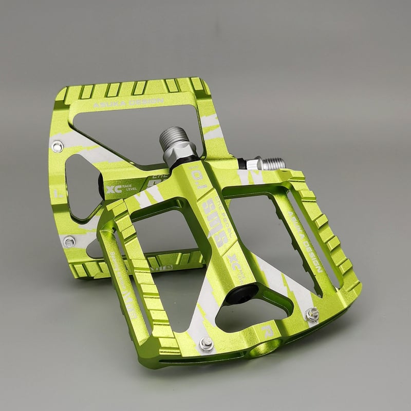Ploški pedal za planinski bicikl – aluminijska legura, proširena protuklizna površina, model SMS-0.1, težina 400 g