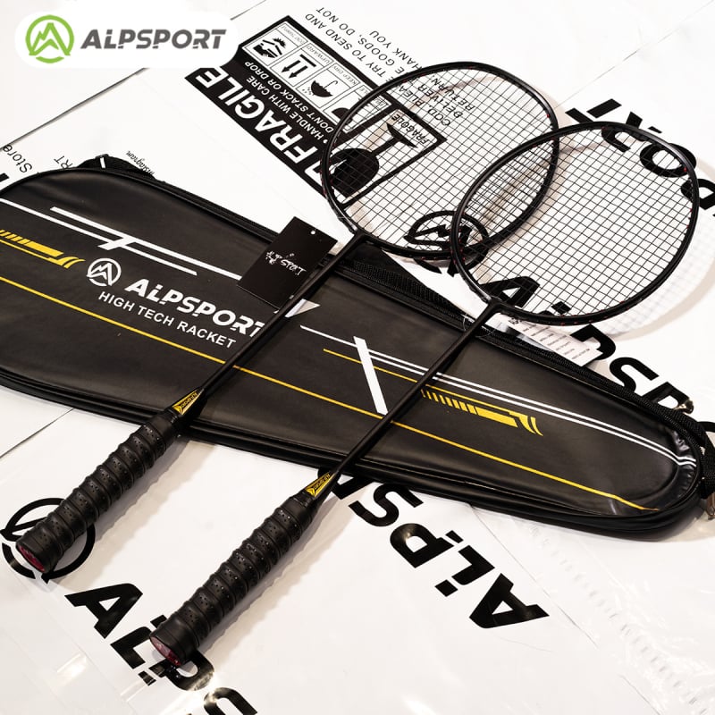 Rachetă de badminton SALYWEE XHP – ultraușoară, din carbon, ofensivă, lovitură directă, personalizare disponibilă, logo tipărit, greutate 80–84 g, mâner G5