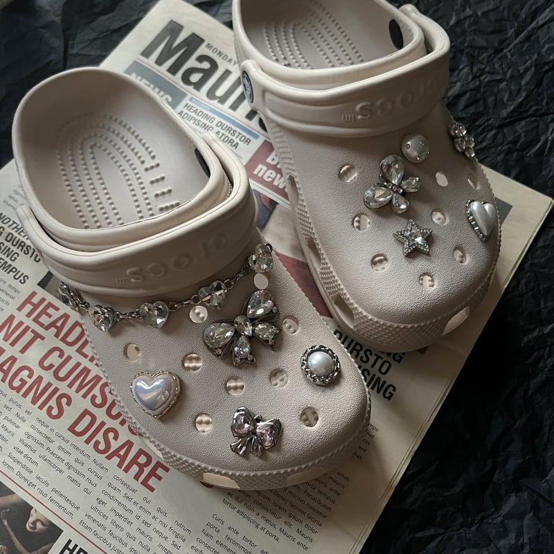 Aksesori Crocs-stila za obuću: metalna dijamantna leptir i cvijet, DIY kopča, brend Sister ye zi, model Suit; kompatibilno s sandalama, casual cipelama i papučama; stil Cartoon, Cartoon Paradise; sezona proljeće/ljeto/jesen