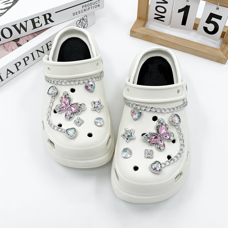 Crocs DIY set dodataka: rhinestones leptir lanac i kopča s cvijetom, Nr-0043, Nolan; kompatibilno s Crocs i drugim modelima; stil: kopča; godišnja doba: ljeto, zima, proljeće, jesen