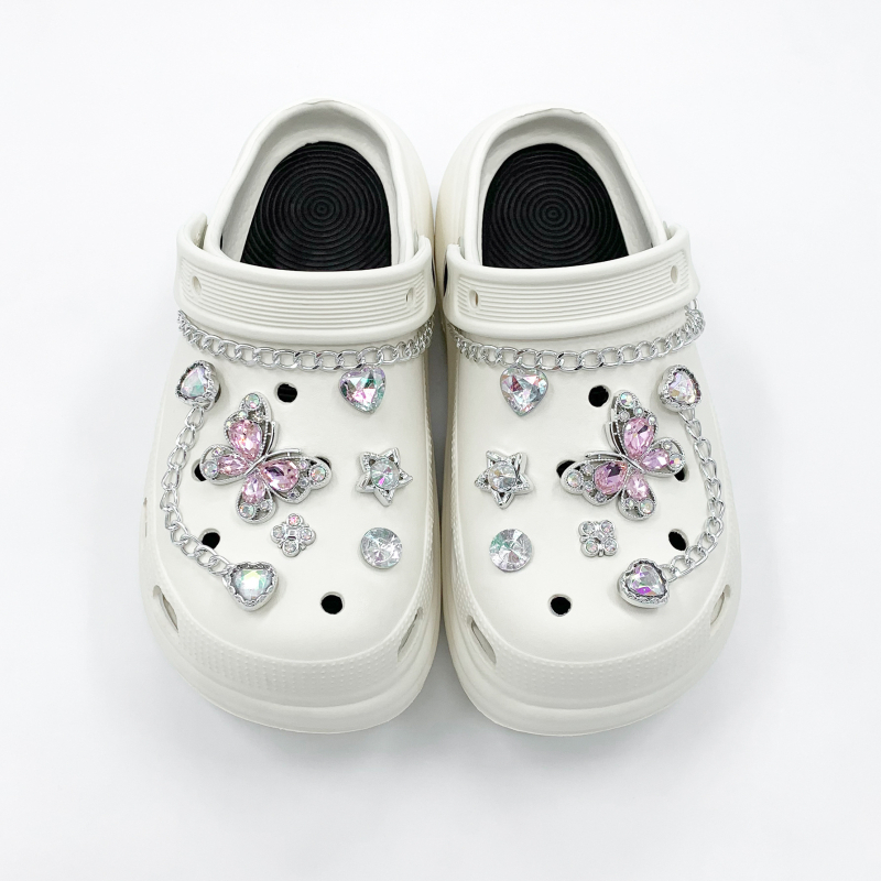 Crocs DIY set dodataka: rhinestones leptir lanac i kopča s cvijetom, Nr-0043, Nolan; kompatibilno s Crocs i drugim modelima; stil: kopča; godišnja doba: ljeto, zima, proljeće, jesen