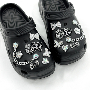Crocs set kopči s ukrasnim leptirovim lancima, Nr-0071 Nolan, Kopče s odvojivim rhinestones leptirima, za Crocs, Stil kopče, svakodnevno opuštanje, Ljeto, Proljeće, Jesen