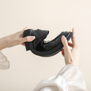 Дамски slip-on лофери с гумена подметка, закрълен нос, нисък връх, подходящи за всички сезони