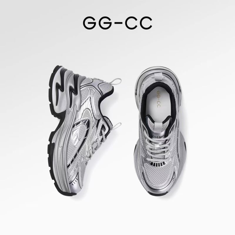Ženske cipele tip dad shoes s debelom potplatom, gornji materijal od kože goveda, unutrašnjost od janjeće kože, gumeni potplat, vezanje, visina pete 3–5 cm