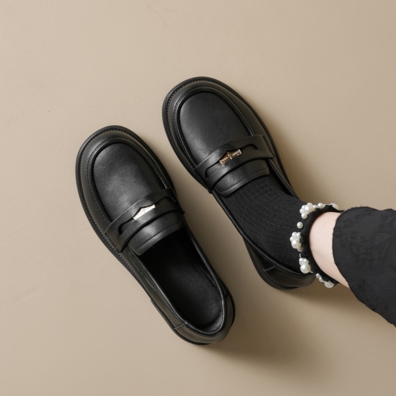 Loafers s okruglim vrhom, srednje otvaranje na gornjem dijelu, gornji materijal od super vlakna, PU umetak, niski pet 1–3 cm