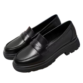 Ženske crne kožne loafers s kopčom, okrugli vrh, gornji dio od dvostruke svinjske kože, gumena potplat, debeli pet 3-5 cm