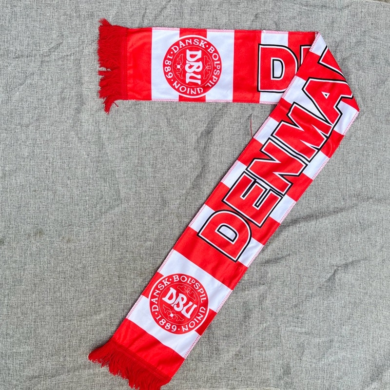 Nogometni navijački šal - Materijal: tanak pamuk; Prilagodba: Da; Otisnuto logo; Porijeklo: Guangzhou; Sport: Nogomet