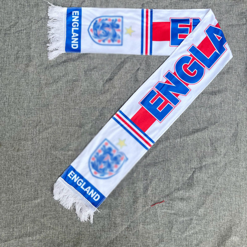 Nogometni navijački šal - Materijal: tanak pamuk; Prilagodba: Da; Otisnuto logo; Porijeklo: Guangzhou; Sport: Nogomet