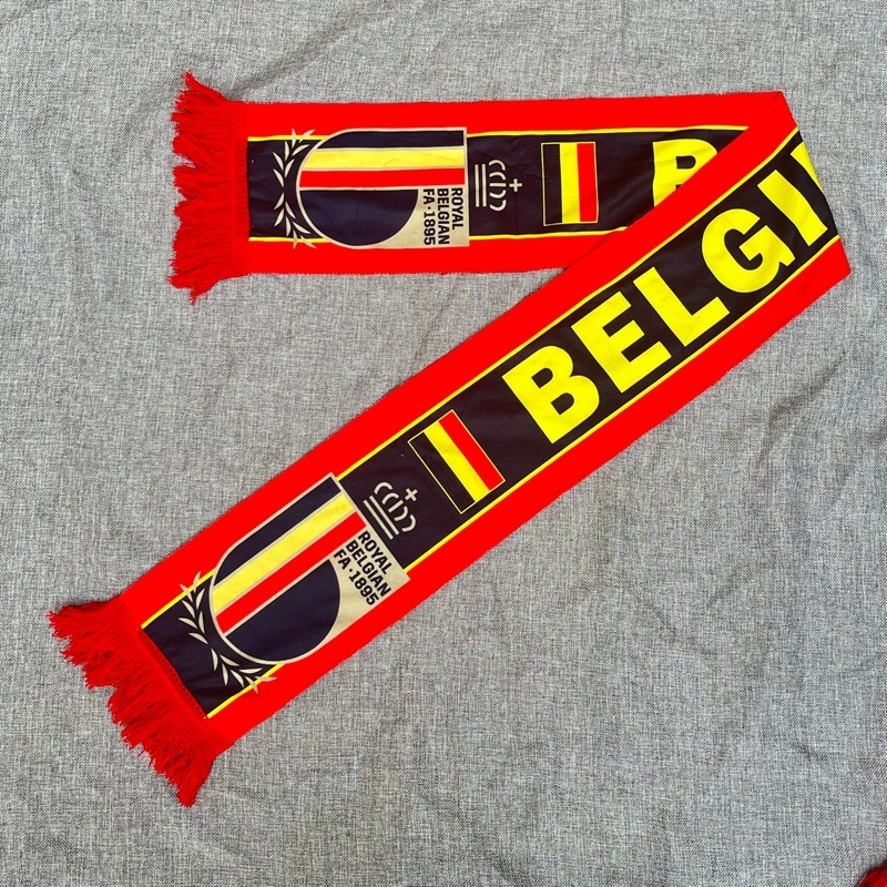 Nogometni navijački šal - Materijal: tanak pamuk; Prilagodba: Da; Otisnuto logo; Porijeklo: Guangzhou; Sport: Nogomet