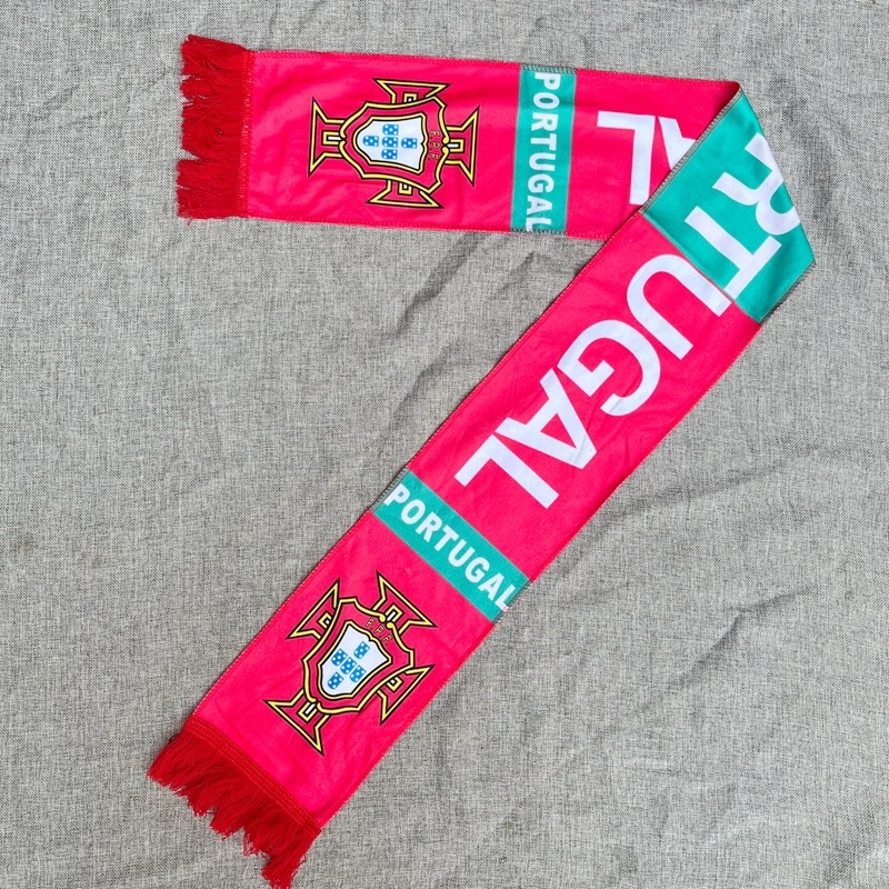 Nogometni navijački šal - Materijal: tanak pamuk; Prilagodba: Da; Otisnuto logo; Porijeklo: Guangzhou; Sport: Nogomet