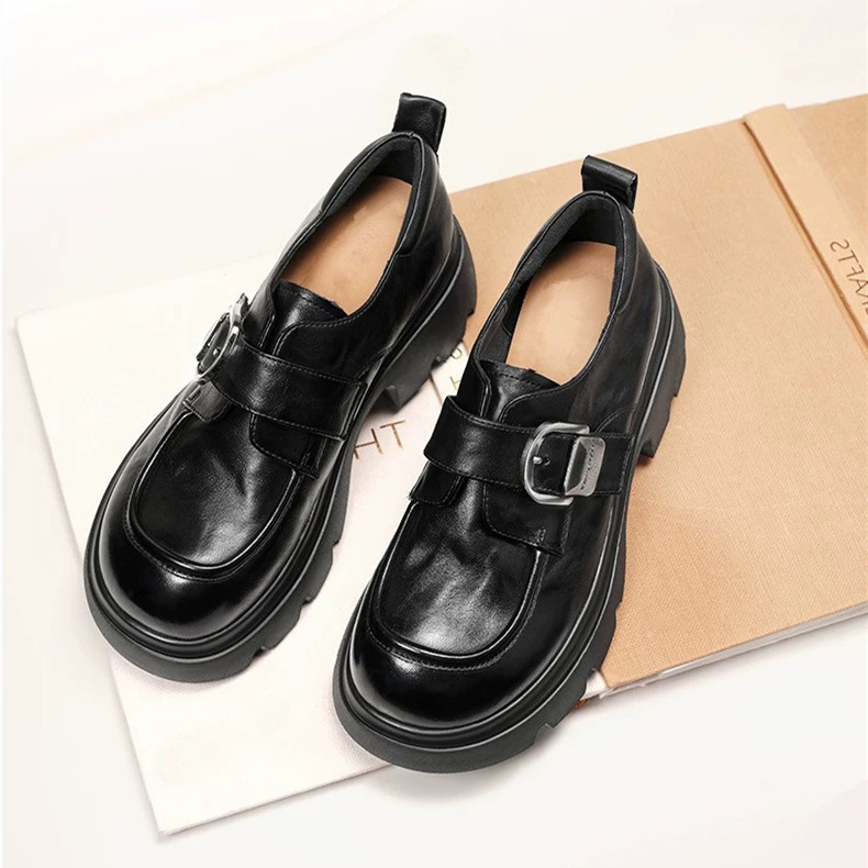 Ženske loaferice od kože prvog sloja, okrugli nos, srednje visok pet 3-5 cm, debeli pet, TPR đon