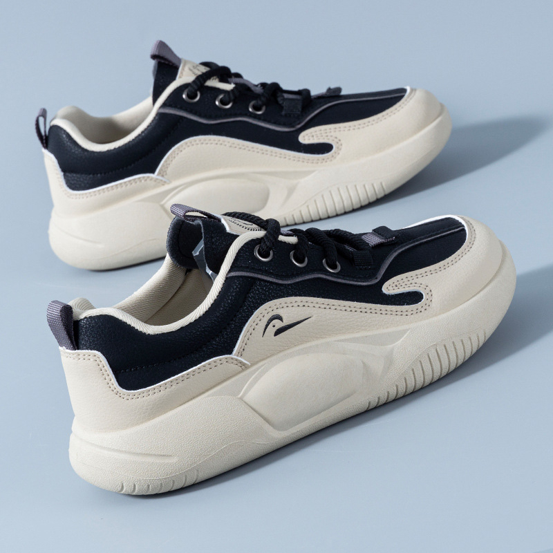 Дамски ежедневни спортни обувки с кръгъл нос, PVC горна част, средна височина, дебел под, връзки, дишаща подплата от плат