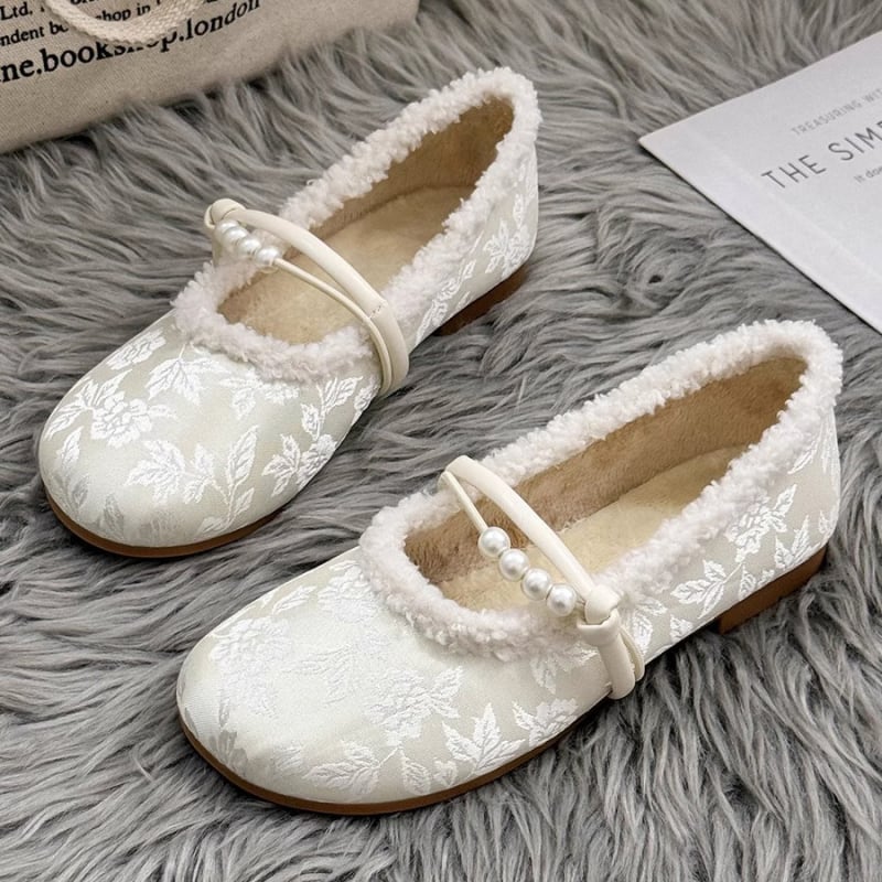 Мери Джейн обувки в национален стил, кръгъл нос, изкуствена кожа, нисък ток, закопчаване с катарама