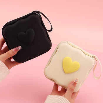 Kubasta PU torbica za putovanje za kabele, punjače i power banke – višenamjenski organizator elektroničkih dodataka.