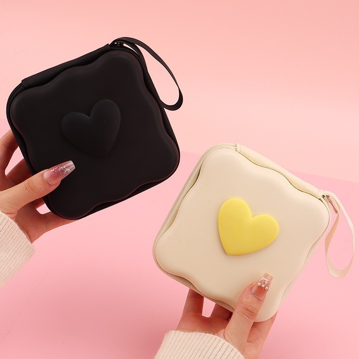 Kubasta PU torbica za putovanje za kabele, punjače i power banke – višenamjenski organizator elektroničkih dodataka.