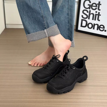 Lofers cu șireturi, vârf rotund, talpă din cauciuc, toc plat 1–3 cm, partea superioară și căptușeala din fibre super, toamnă 2025