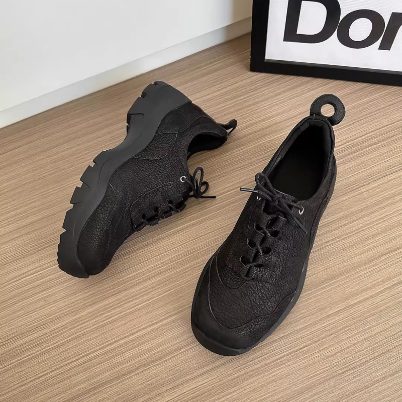 Lofers cu șireturi, vârf rotund, talpă din cauciuc, toc plat 1–3 cm, partea superioară și căptușeala din fibre super, toamnă 2025