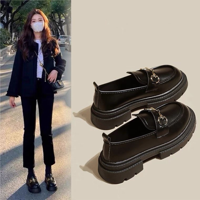 Loafers pentru femei — vârf rotund, toc plat, slip-on, talpă din cauciuc, PU vamp