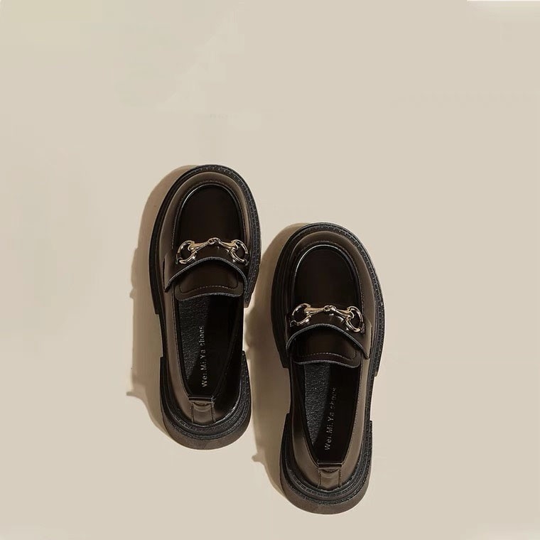Loafers pentru femei — vârf rotund, toc plat, slip-on, talpă din cauciuc, PU vamp
