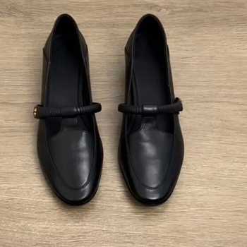 Ženske Mary Jane ravne cipele s gornjim dijelom od ovčje kože, šiljasti nos, niski blok-potpetica, slip-on dizajn
