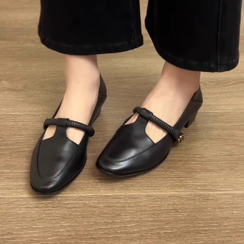 Ženske Mary Jane ravne cipele s gornjim dijelom od ovčje kože, šiljasti nos, niski blok-potpetica, slip-on dizajn