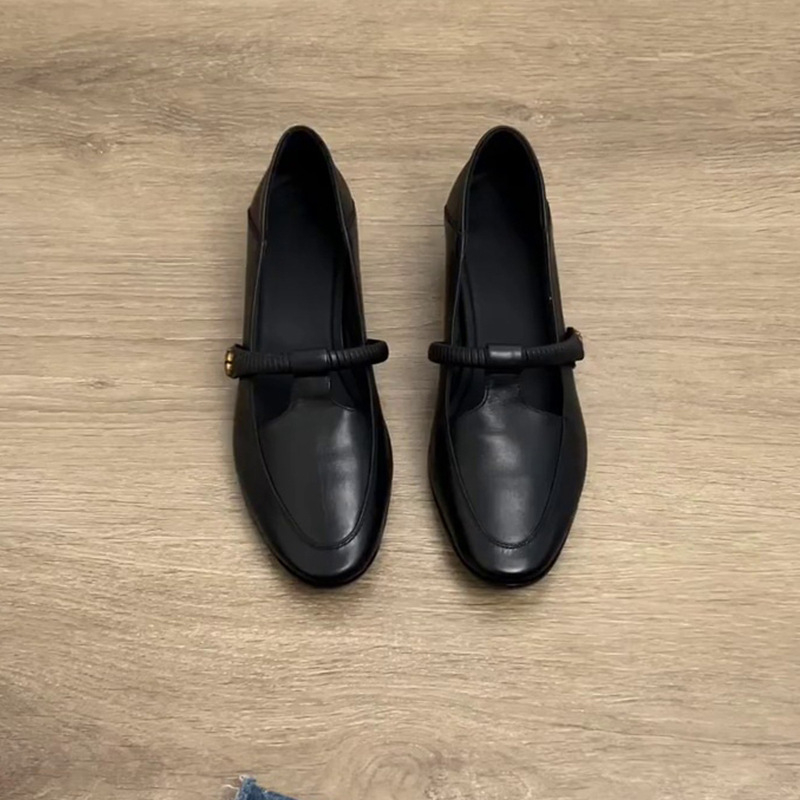 Ženske Mary Jane ravne cipele s gornjim dijelom od ovčje kože, šiljasti nos, niski blok-potpetica, slip-on dizajn