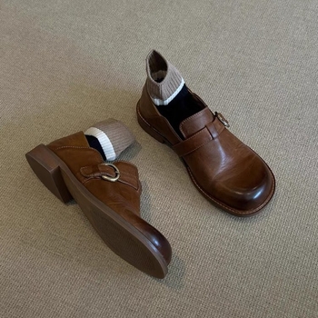 Ženske loaferice, britanski stil, gornji dio od dvostruke prirodne kože, okrugli nos, slip-on, niski debeli potpetica 1–3 cm, gumena potplat
