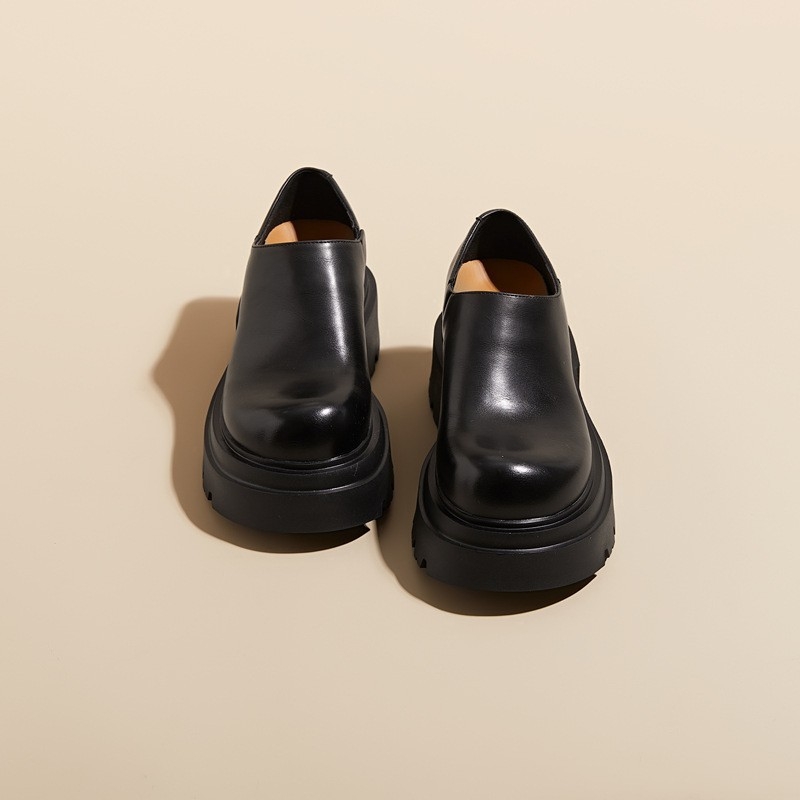 Ženske kožne cipele u vintage britanskom stilu, Slip-On, debela platforma, peta 6–8 cm, okrugli vrh