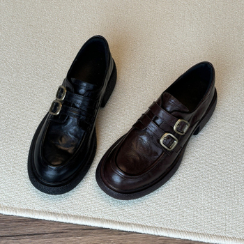 Loaferice s okruglom prstom, srednje visoka peta 3–5 cm, gornji dio Super Fiber, gumeni đon